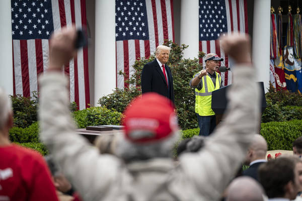 英雄联盟电竞_美媒严厉批评：拿出关税昏招英雄联盟电竞，特朗普要为美国经济负总责