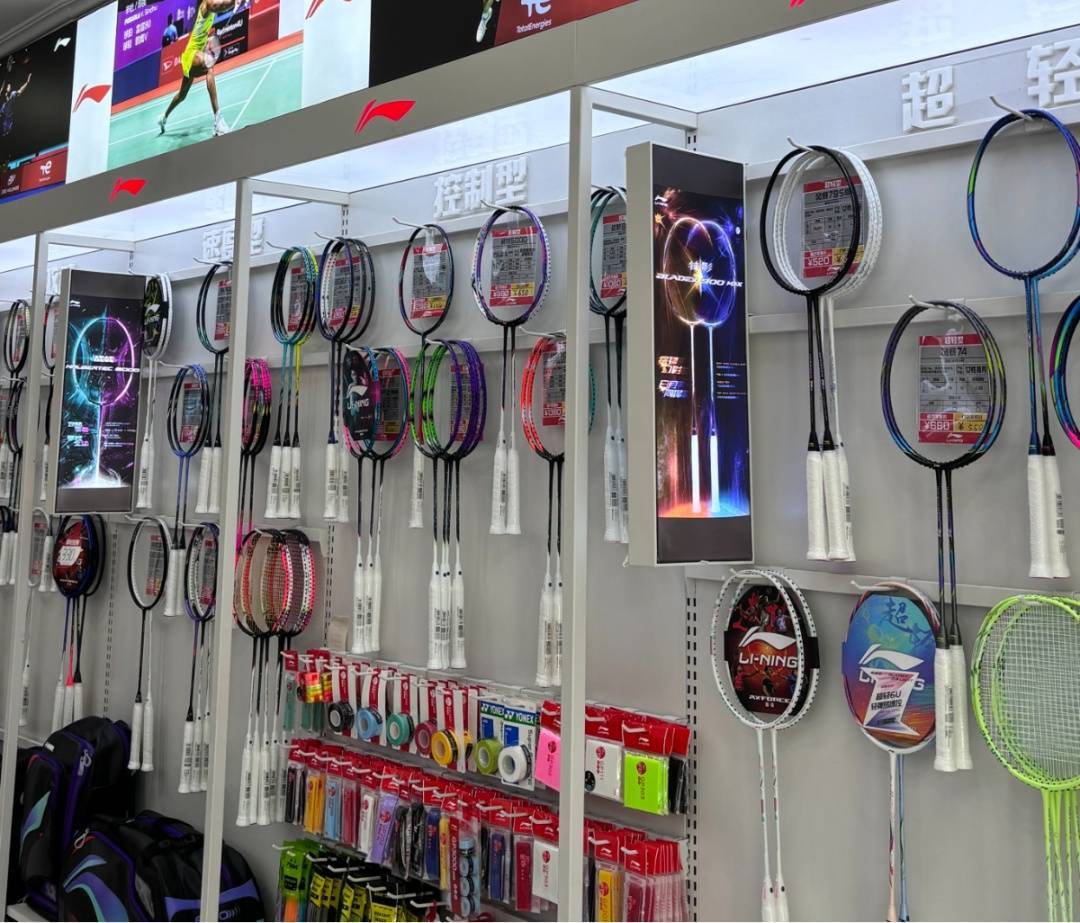 英雄联盟:EMEA CHAMPIONSHIP(3场2胜)_两年翻了一倍多！杭州姑娘一看价格英雄联盟:EMEA CHAMPIONSHIP(3场2胜)，直呼买不起！涨得比黄金还猛🤯