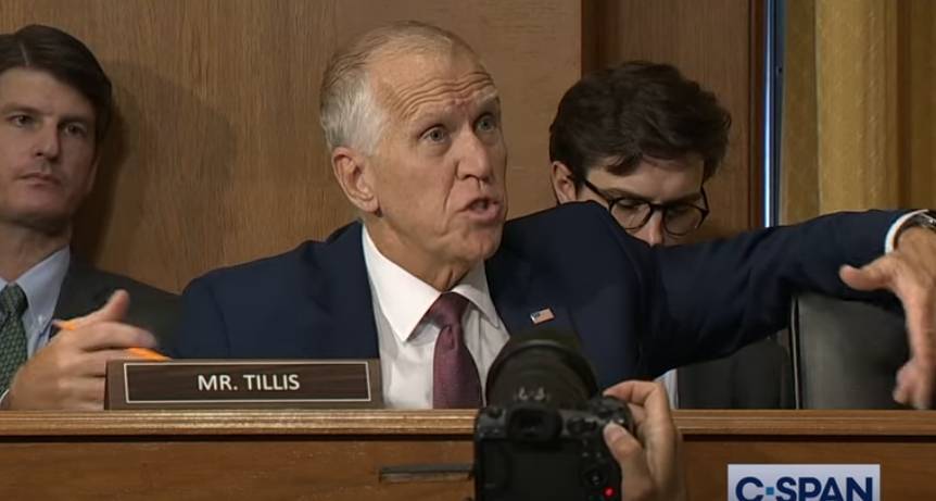 皇冠信用网登2代理_美国贸易代表遭围攻：对中国皇冠信用网登2代理，我们压根就没战略