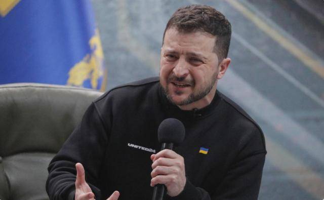 皇冠信用网会员怎么开通_北约军官被炸皇冠信用网会员怎么开通，60万俄军猛攻，特朗普开喷，泽连斯基还剩一条路？