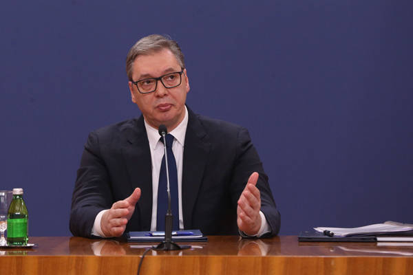 皇冠信用網怎么申请_欧盟威胁武契奇：要是去俄罗斯皇冠信用網怎么申请，就拒绝塞尔维亚加入欧盟