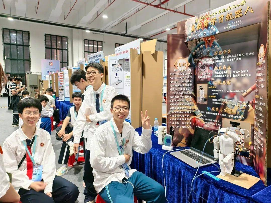 皇冠信用網怎么申请_直击南方人痛点！广东中学生发明“灭蟑螂装置”皇冠信用網怎么申请，街坊：求量产