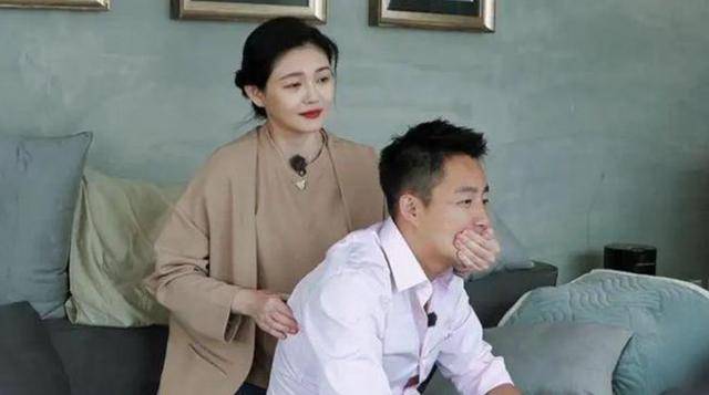 皇冠信用网代理_大S儿女回北京皇冠信用网代理，张兰拉着小玥儿逛街，网友夸汪小菲好帅