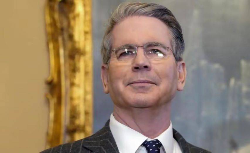 皇冠信用盘代理_与中方过招三回合皇冠信用盘代理，特朗普的“关税军师”出局，亲信一夜大换血