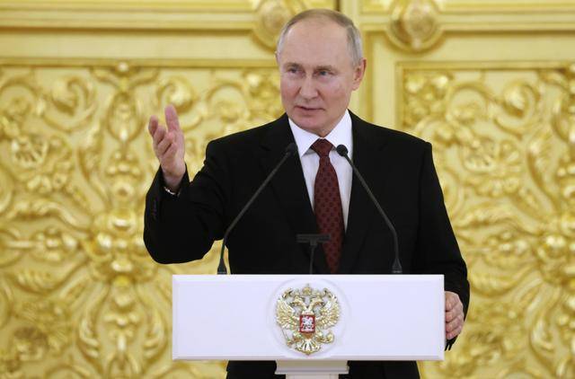 如何申请到皇冠信用網_俄红场大阅兵如何申请到皇冠信用網，中国给足了面子！高规格出席，还送上了一份大礼