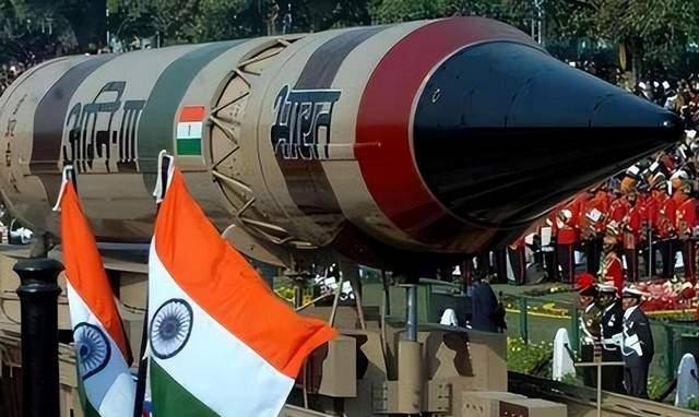 皇冠信用网怎么开户_报复开始！巴铁导弹追瞄“阵风”皇冠信用网怎么开户，印军全线后撤，紧急布防新德里