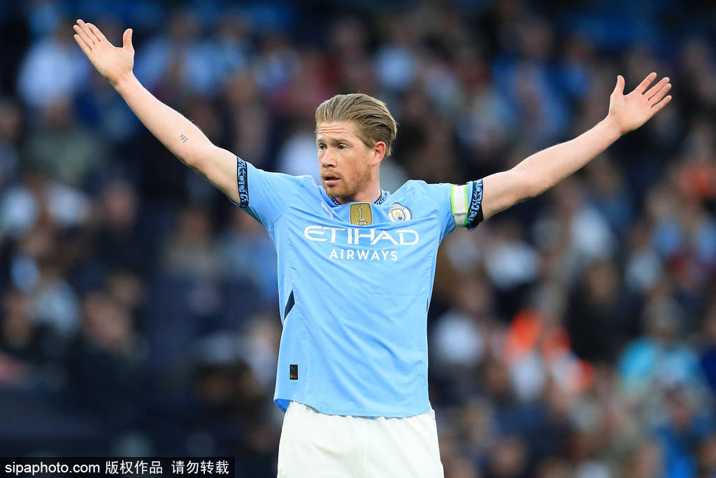 皇冠信用盘在线开户_观战台：巴萨火拼皇马定乾坤 红军斗枪手+蓝军争5大战