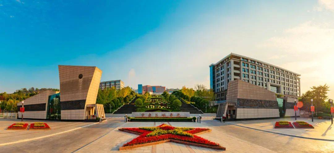 皇冠登3管理出租_高校花75万元采购一台279元的路由器皇冠登3管理出租？多方回应