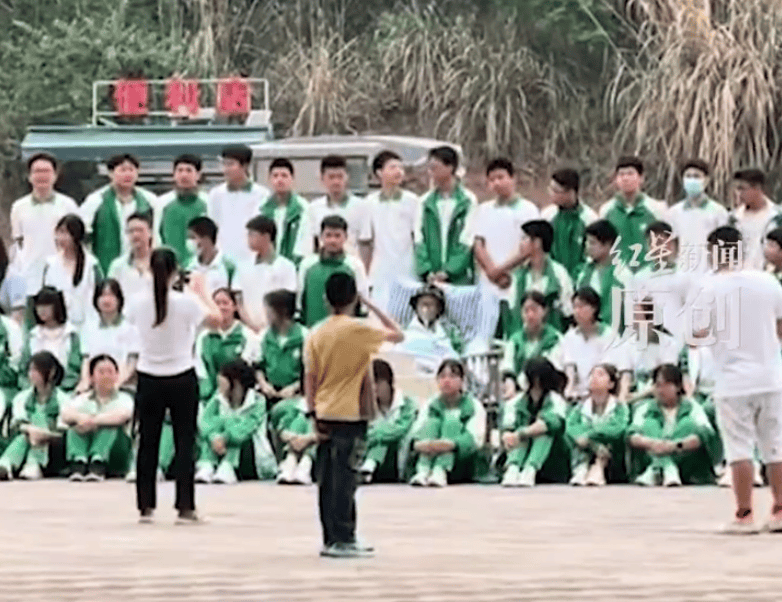 WNBA赛程_痛心！他走了WNBA赛程，年仅15岁，刚刚拍完毕业照