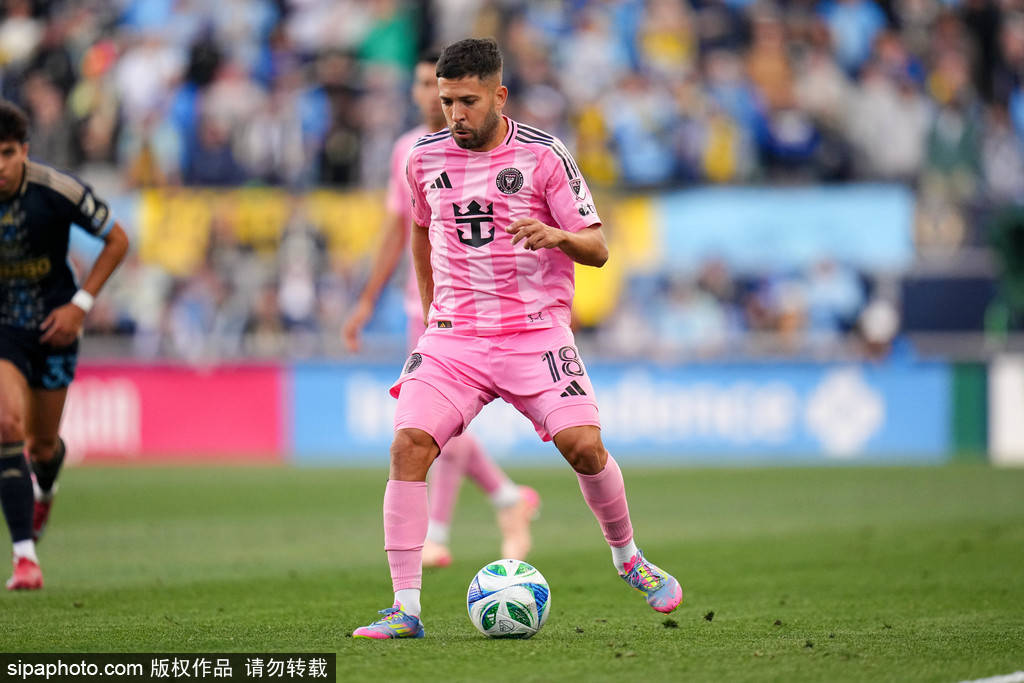 皇冠信用网开号_美职联-梅西双响苏亚雷斯2球 迈阿密国际4-2近5场首胜