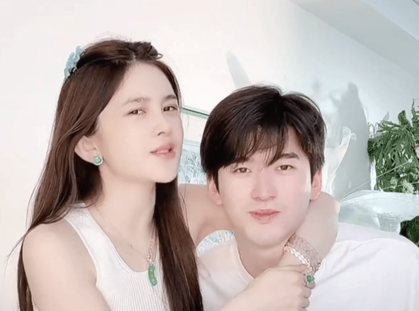 如何申请皇冠信用網_赵樱子近日在直播中自曝怀孕 称如今孕期3个月