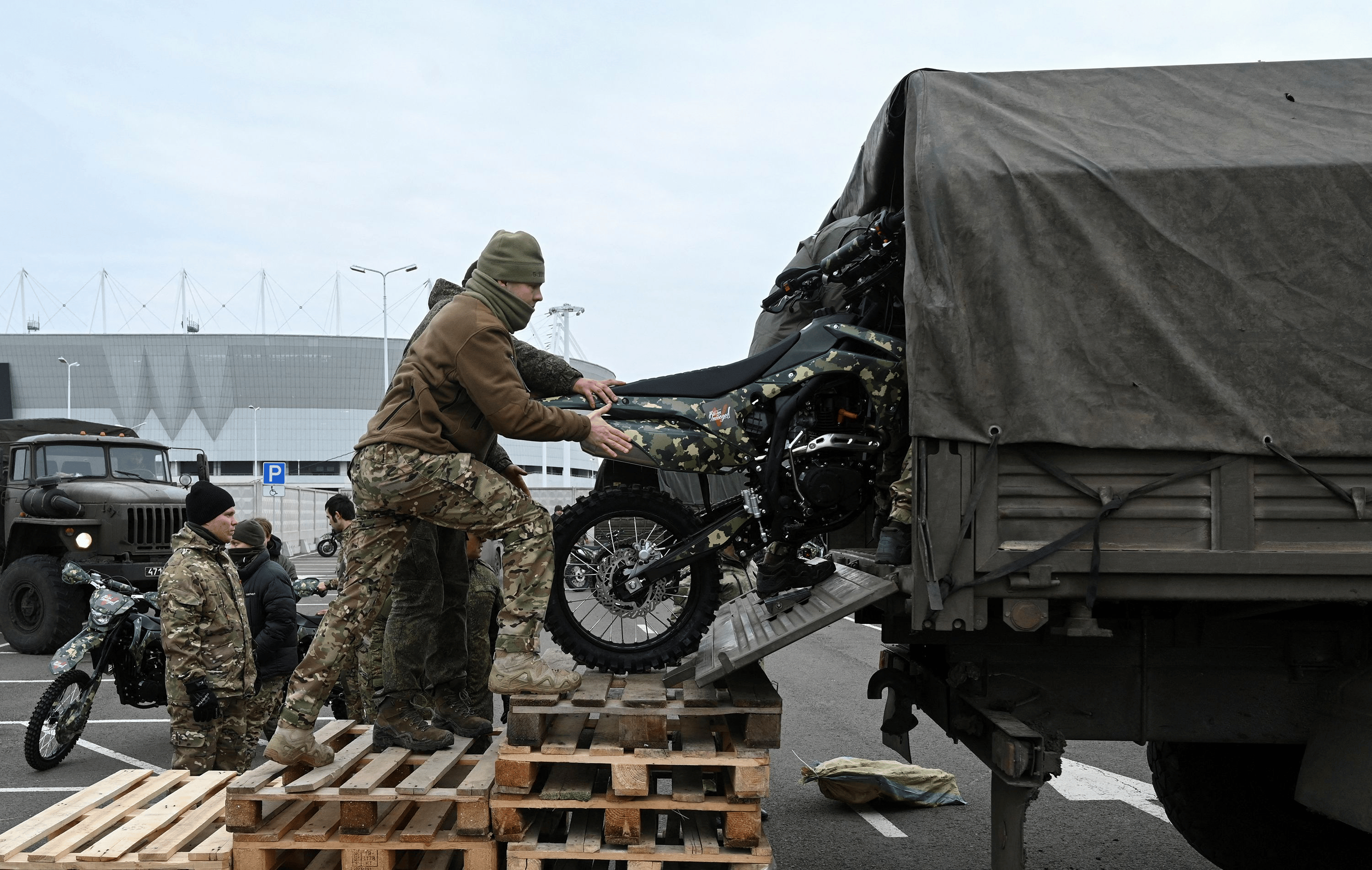 皇冠信用网登1_突然开悟？俄军打法变了皇冠信用网登1，买20万辆我国造摩托车，瓦格纳重出江湖