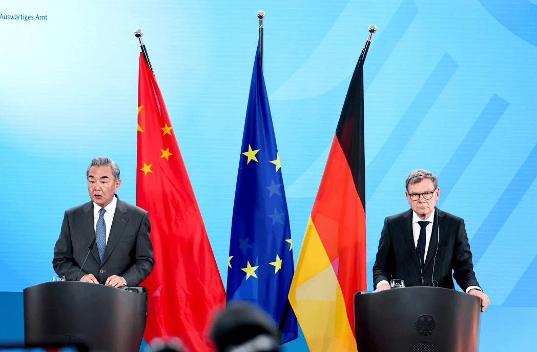 如何申请皇冠信用網_德国媒体：德国外长取消访华没错如何申请皇冠信用網，欧洲再弱，也没弱到要举白旗的地步