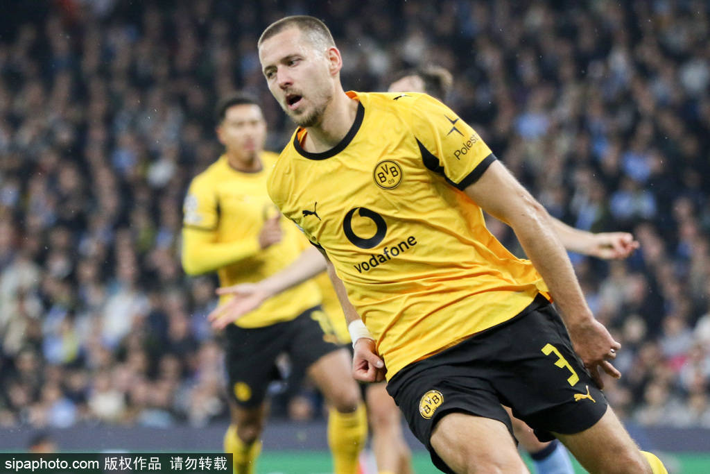 布鲁日vs 巴塞罗那_欧冠-哈兰德破门福登梅开二度 曼城4-1多特蒙德迎3连胜